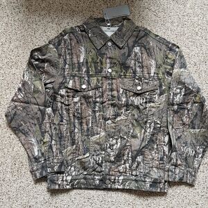 Men's Camouflage Button-Up Cotton Trucker Jacket